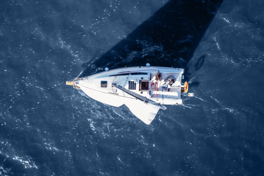 Czarter jachtu żaglowego na Zegrzu - Maxus 24 EVO